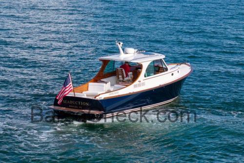 Hinckley Picnic Boat 34 ficha tecnica